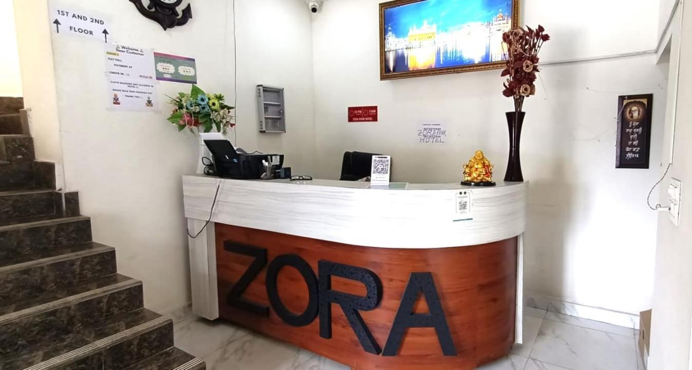 Zora Park Luxury Rooms Visakhapatnam Exterior foto