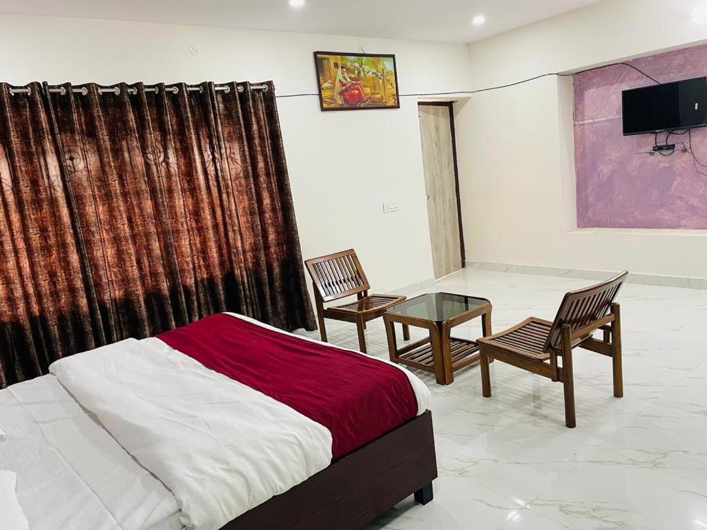 Zora Park Luxury Rooms Visakhapatnam Exterior foto